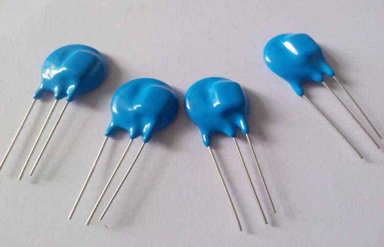 25D Thermally Protected Varistor Metal Oxide , High Voltage Varistor